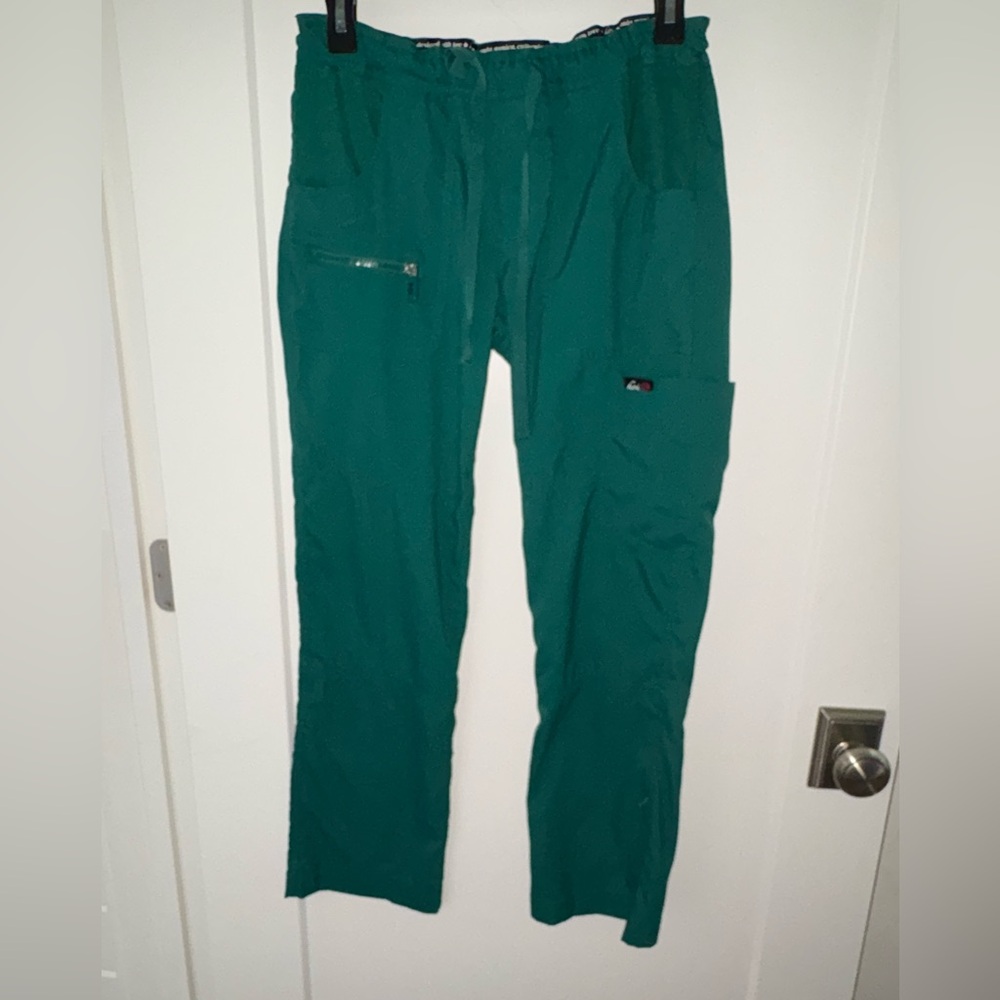 Koi LIte Peace slim fit scrub pant sz XS petite NWOT 721P Hunter green